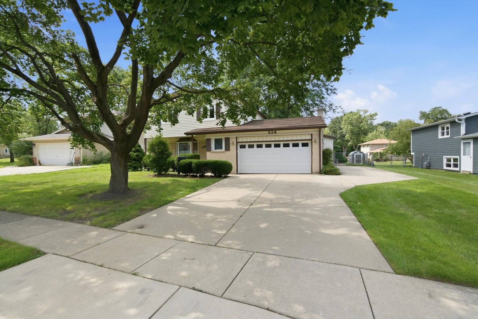 524 Hingham LN, Schaumburg, IL 60193
