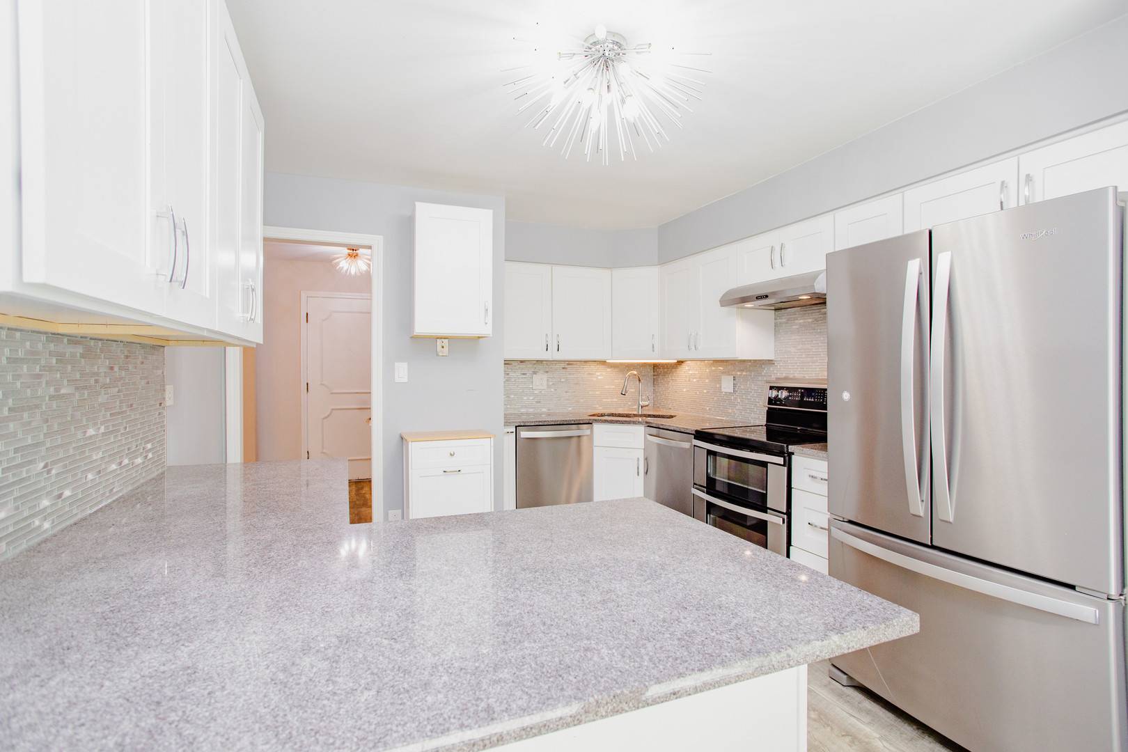 2846 W Touhy AVE #H, Chicago, IL 60645