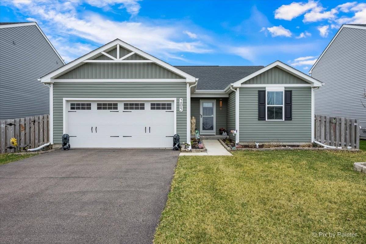 205 Buckeye ST, Waterman, IL 60556