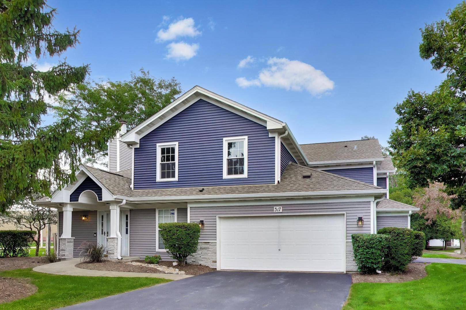 317 E Tall Oaks LN, Itasca, IL 60143