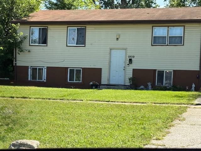 1939 Ashland AVE, Chicago Heights, IL 60411