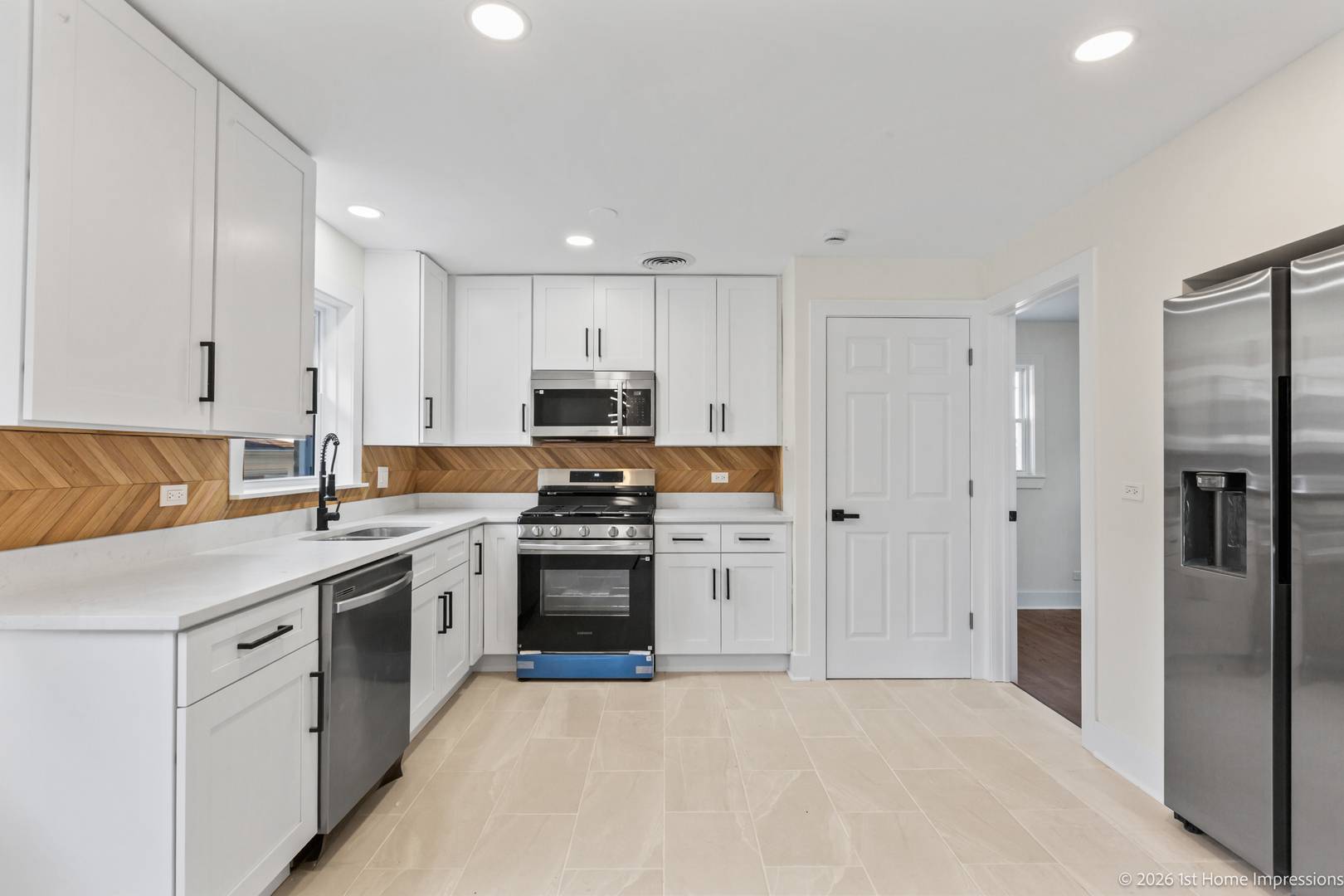 12334 S Loomis ST, Calumet Park, IL 60827