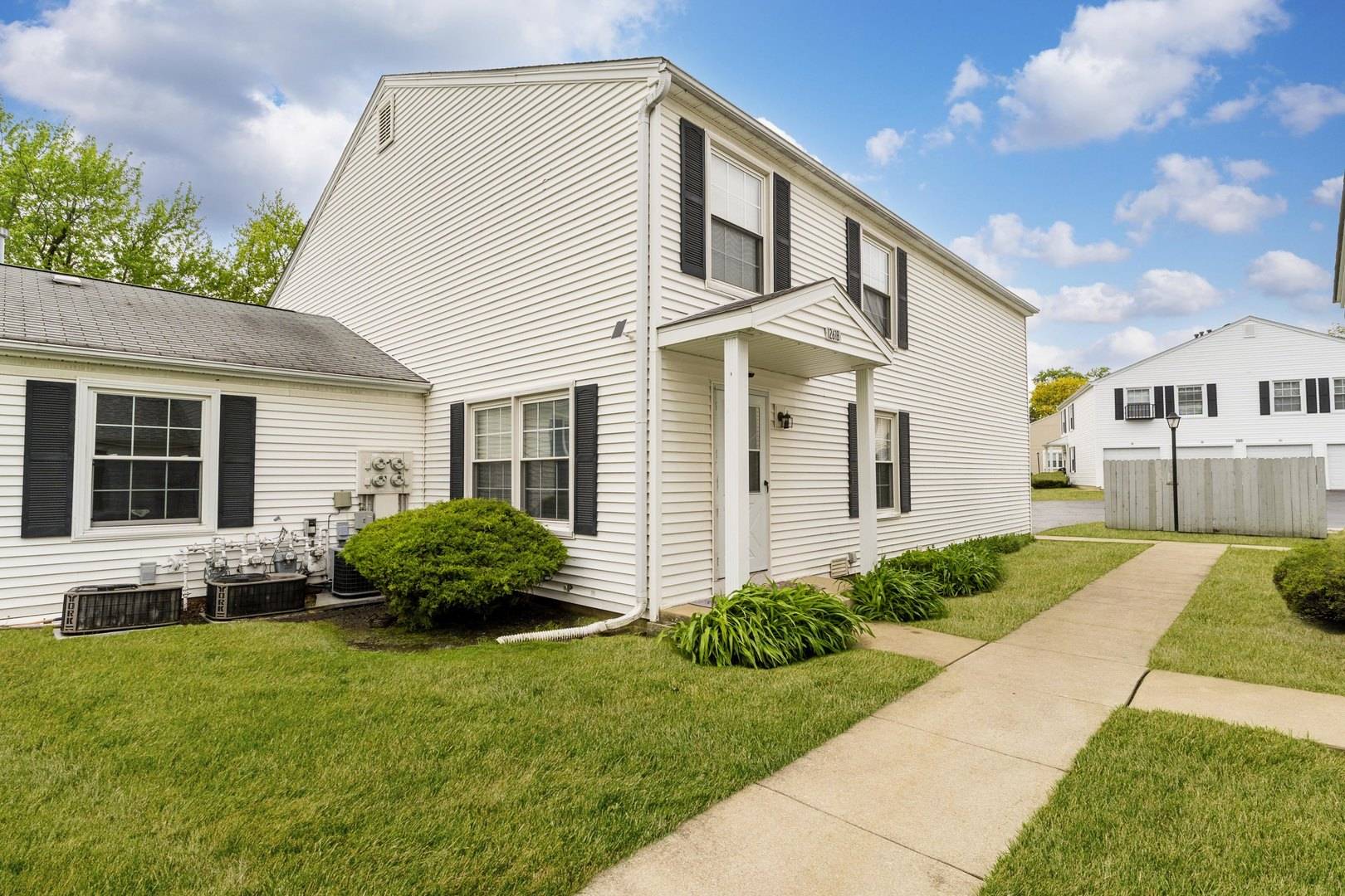 1261 Prairie AVE #B, Glendale Heights, IL 60139