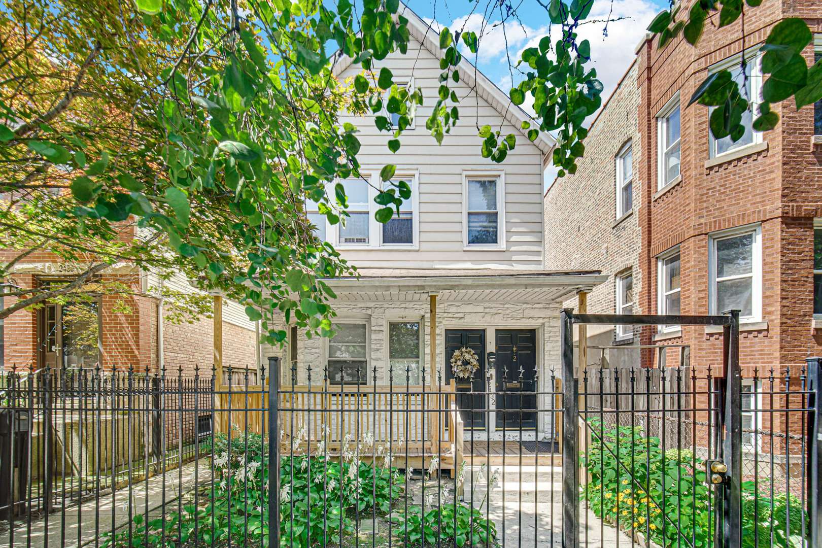 2432 N Campbell AVE, Chicago, IL 60647