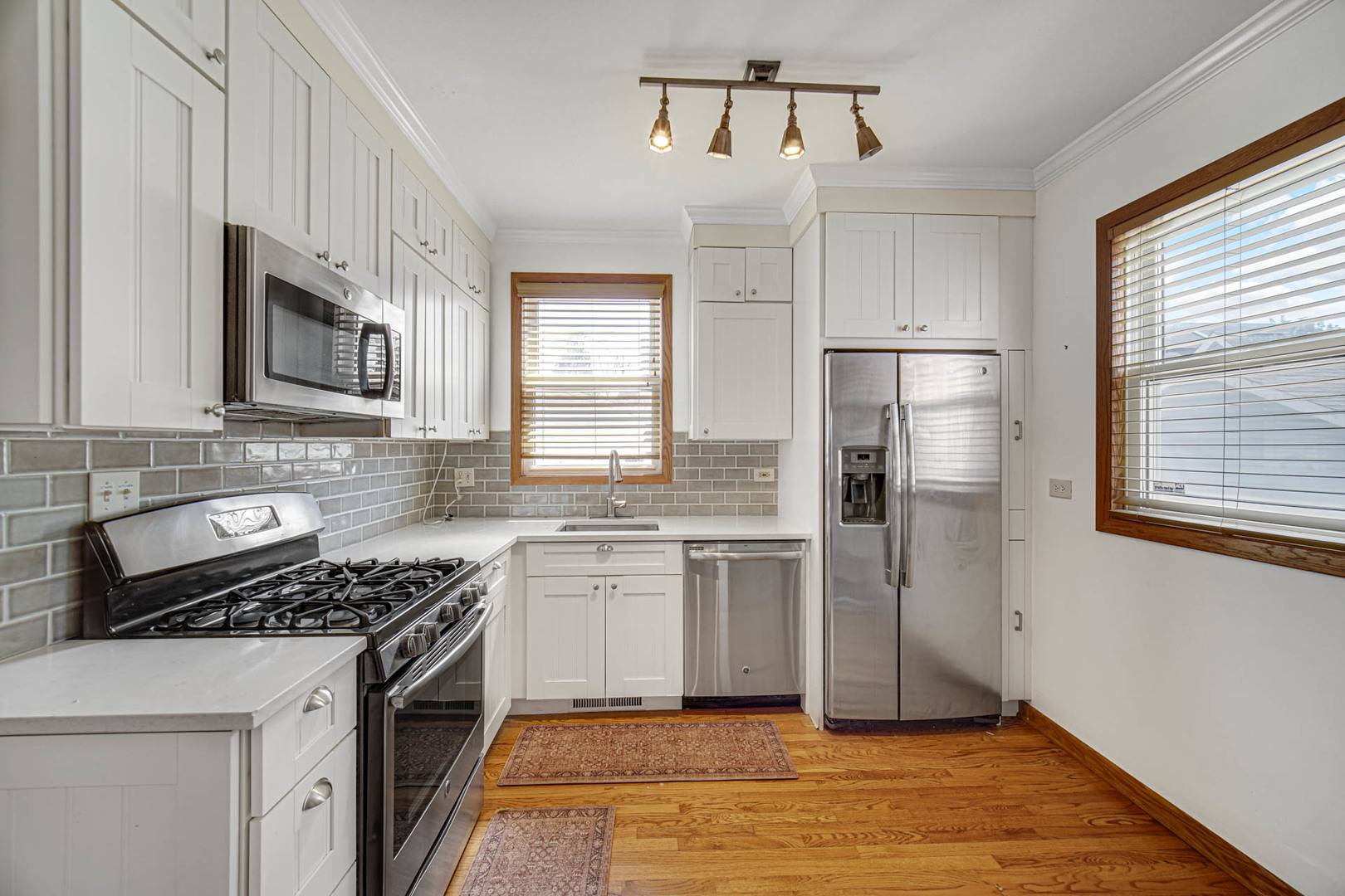 2432 N Campbell AVE, Chicago, IL 60647