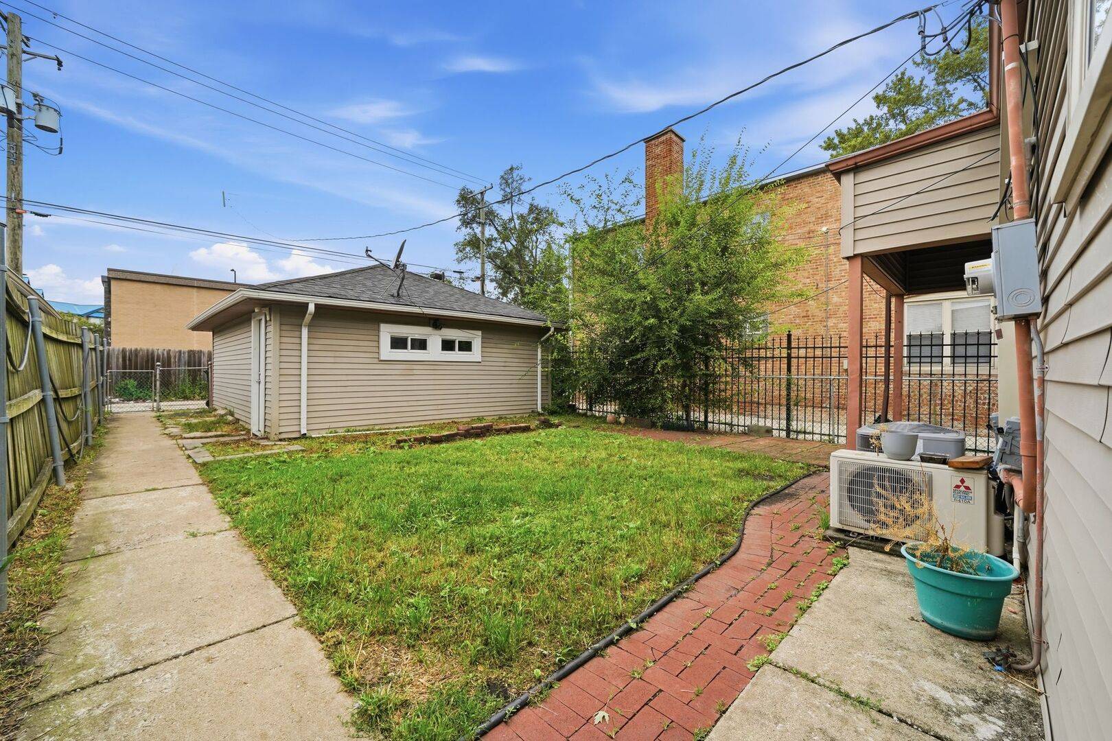 6506 S Keating AVE, Chicago, IL 60629