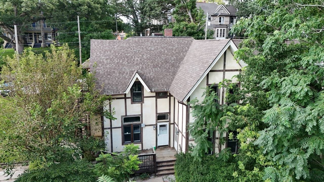 528 W 6TH ST, Davenport, IA 52803