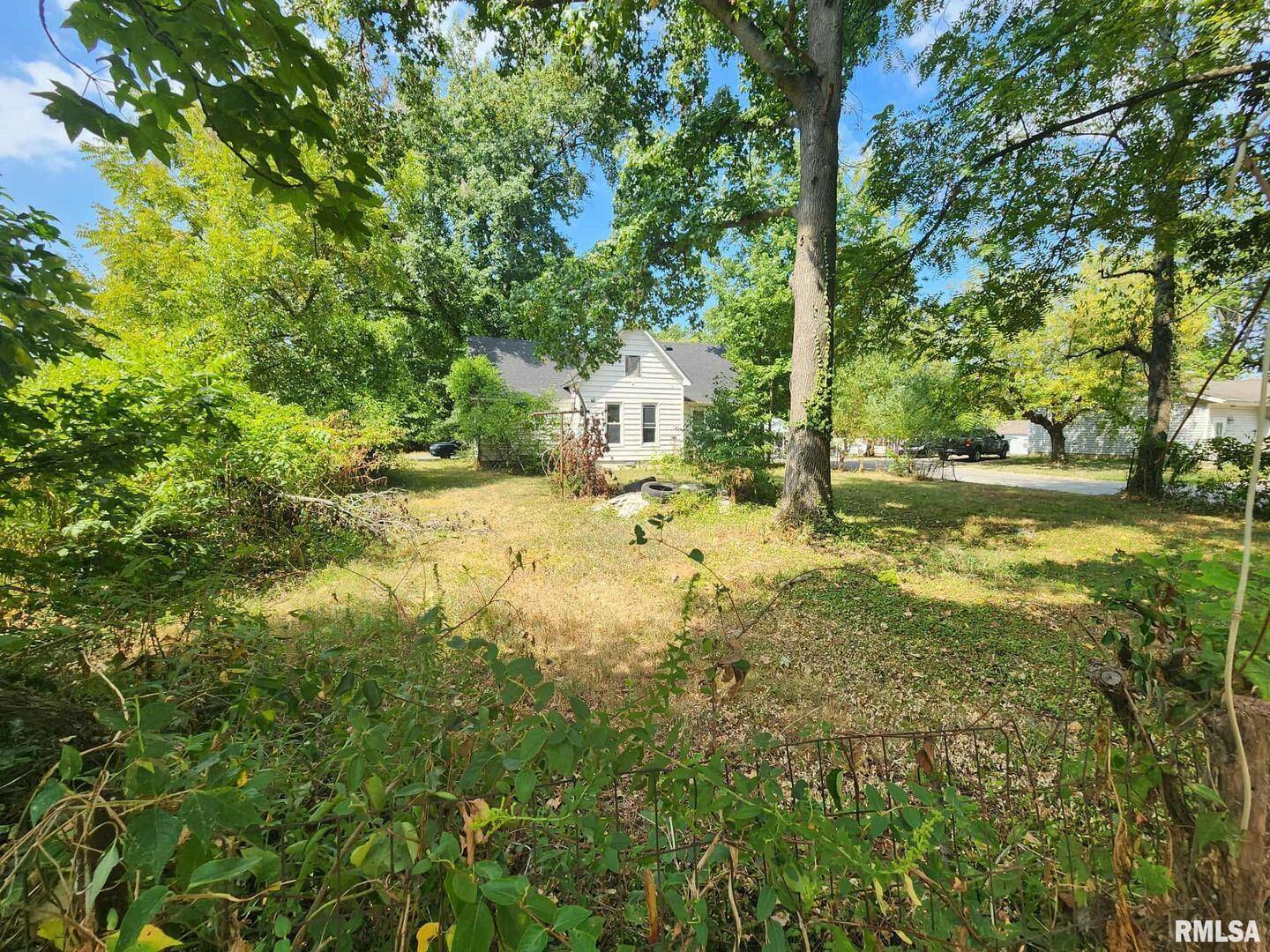 600 S 25th St ST, Herrin, IL 62948