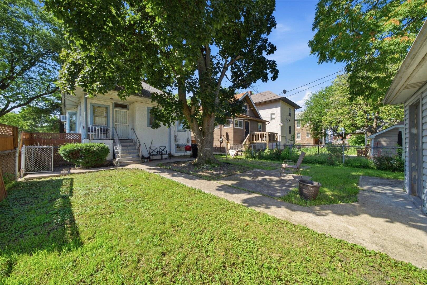 5500 W Haddon AVE, Chicago, IL 60651