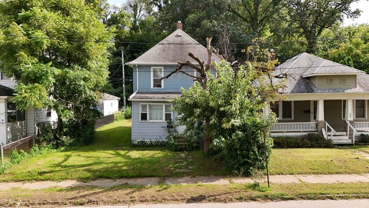 310 17TH AVE, East Moline, IL 61244