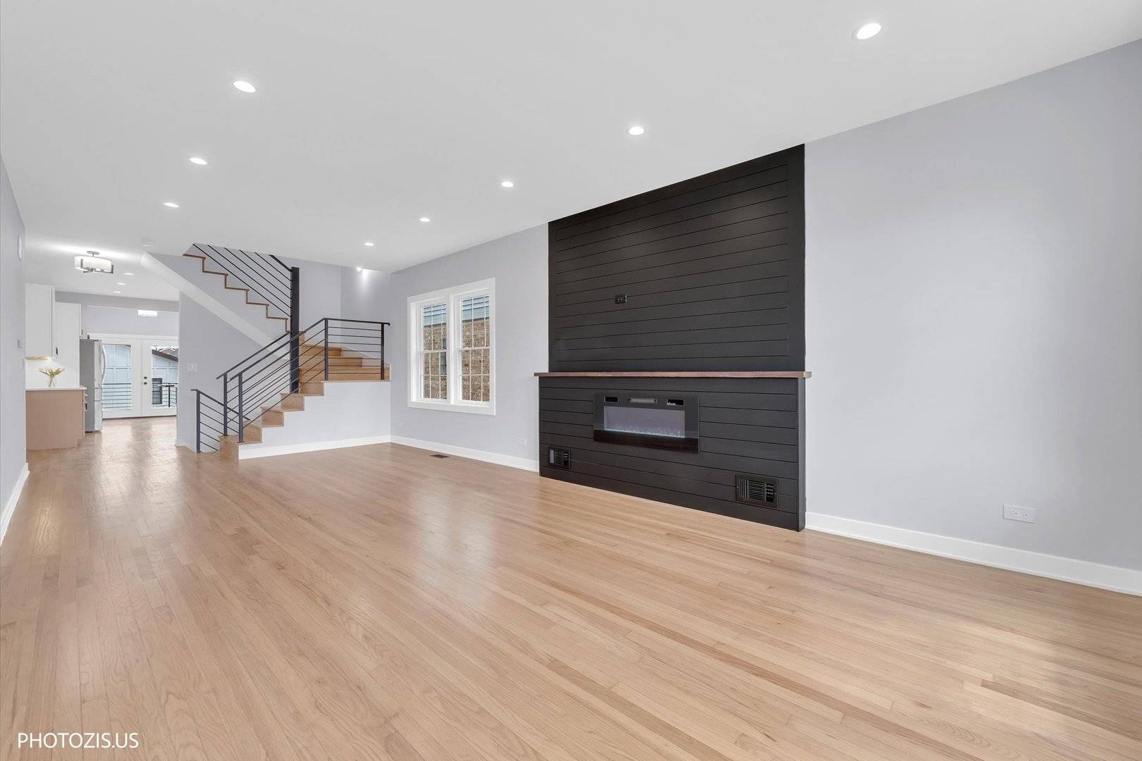 3625 N Nora AVE, Chicago, IL 60634