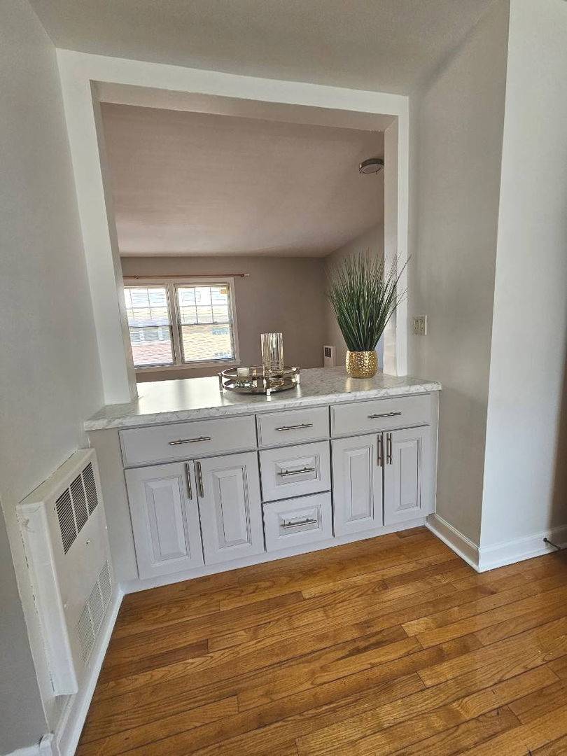 7526 N RIDGE BLVD #3W, Chicago, IL 60645
