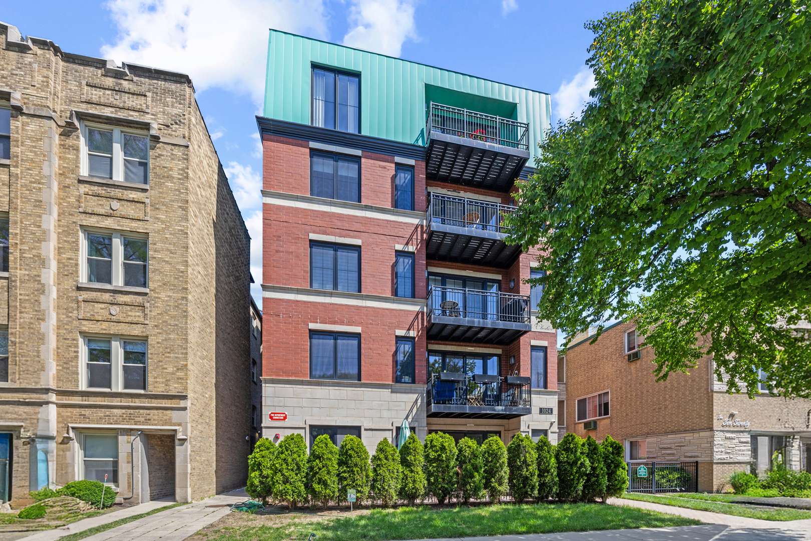 1024 Washington BLVD #301, Oak Park, IL 60302