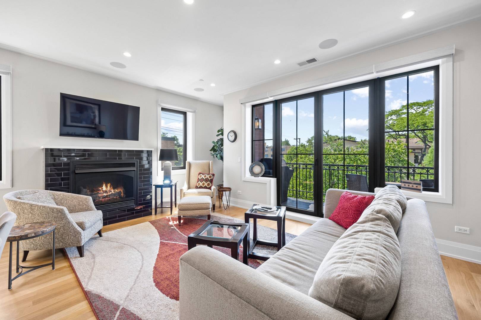 1024 Washington BLVD #301, Oak Park, IL 60302