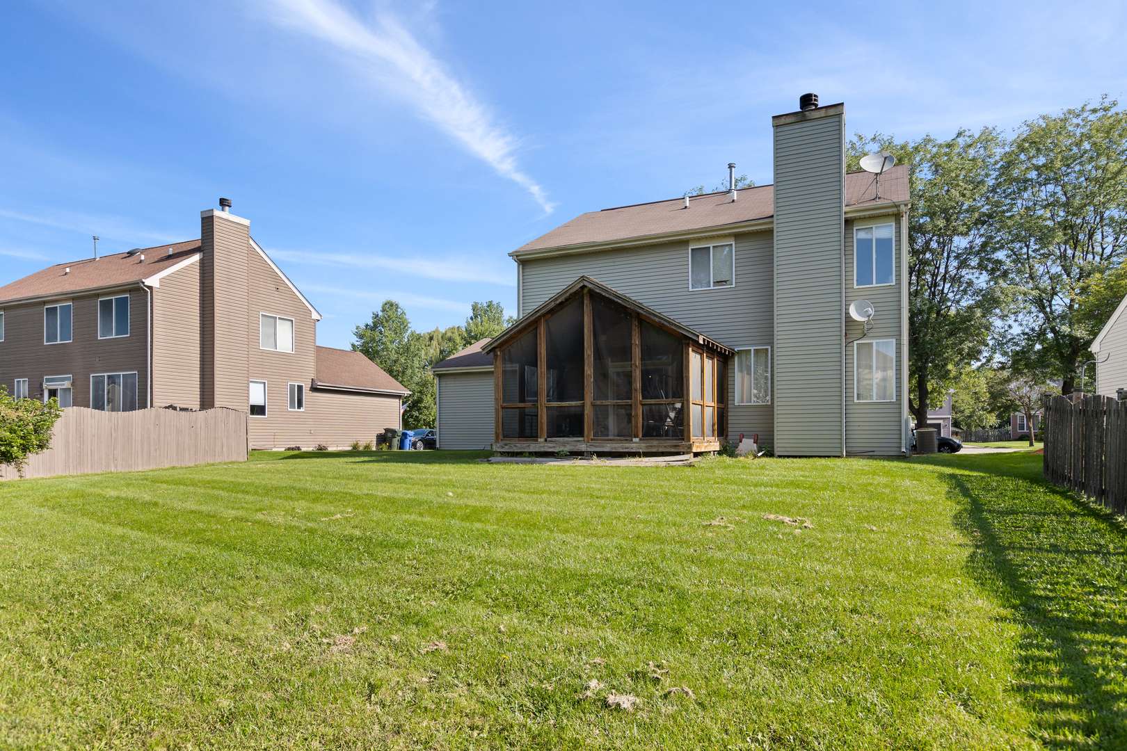 6008 Breezeland CT, Carpentersville, IL 60110