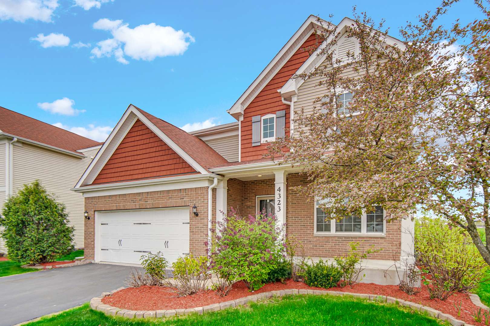 4323 FRASER CIR, Naperville, IL 60564