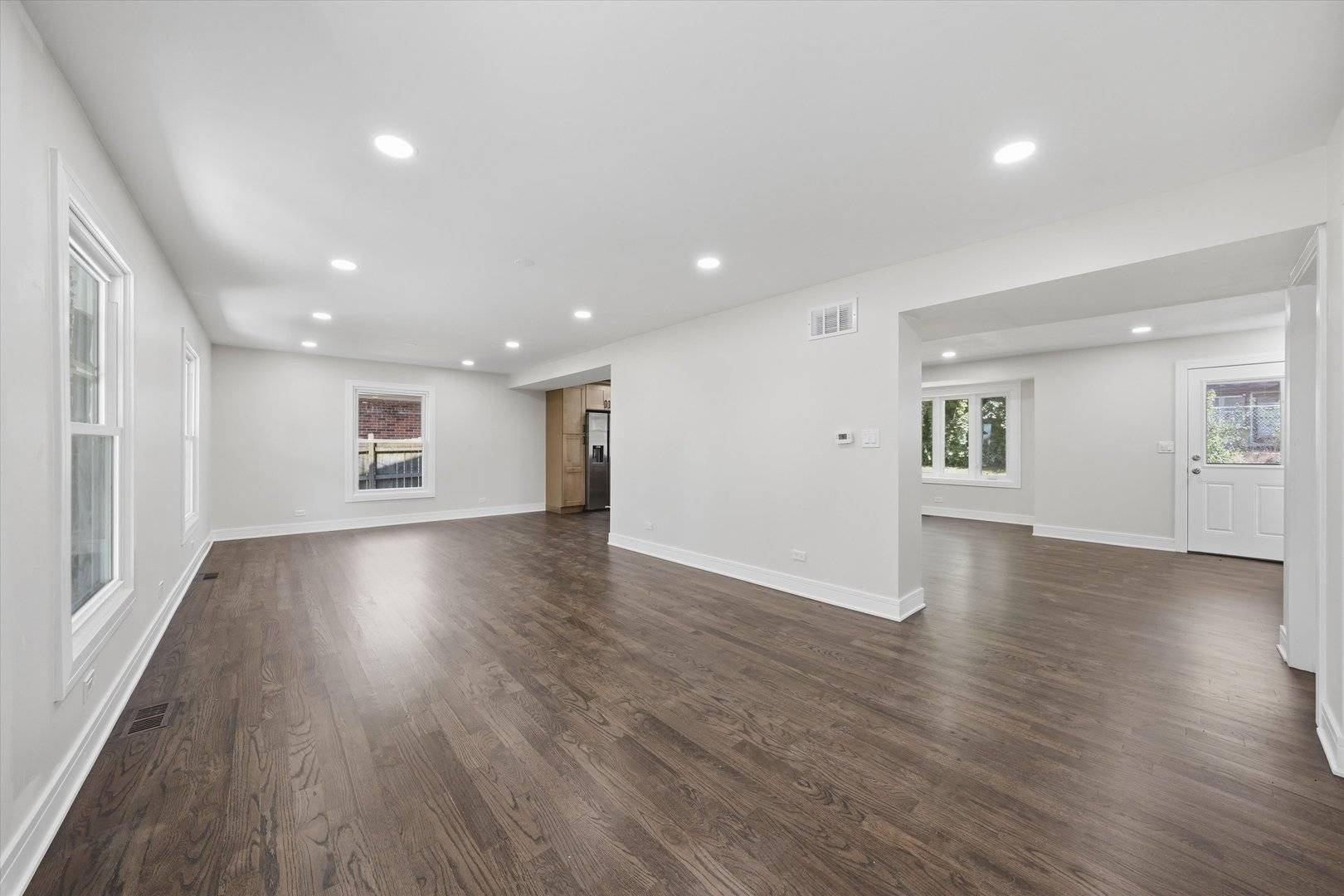 8700 W 103rd ST, Palos Hills, IL 60465