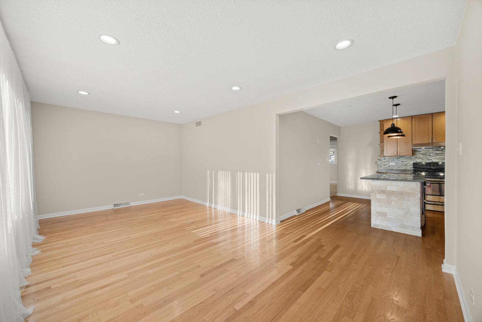 11009 S Mansfield AVE, Chicago Ridge, IL 60415
