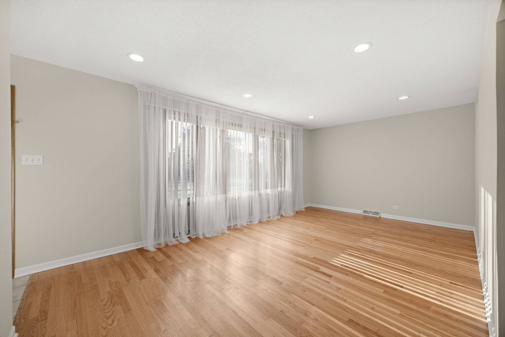 11009 S Mansfield AVE, Chicago Ridge, IL 60415