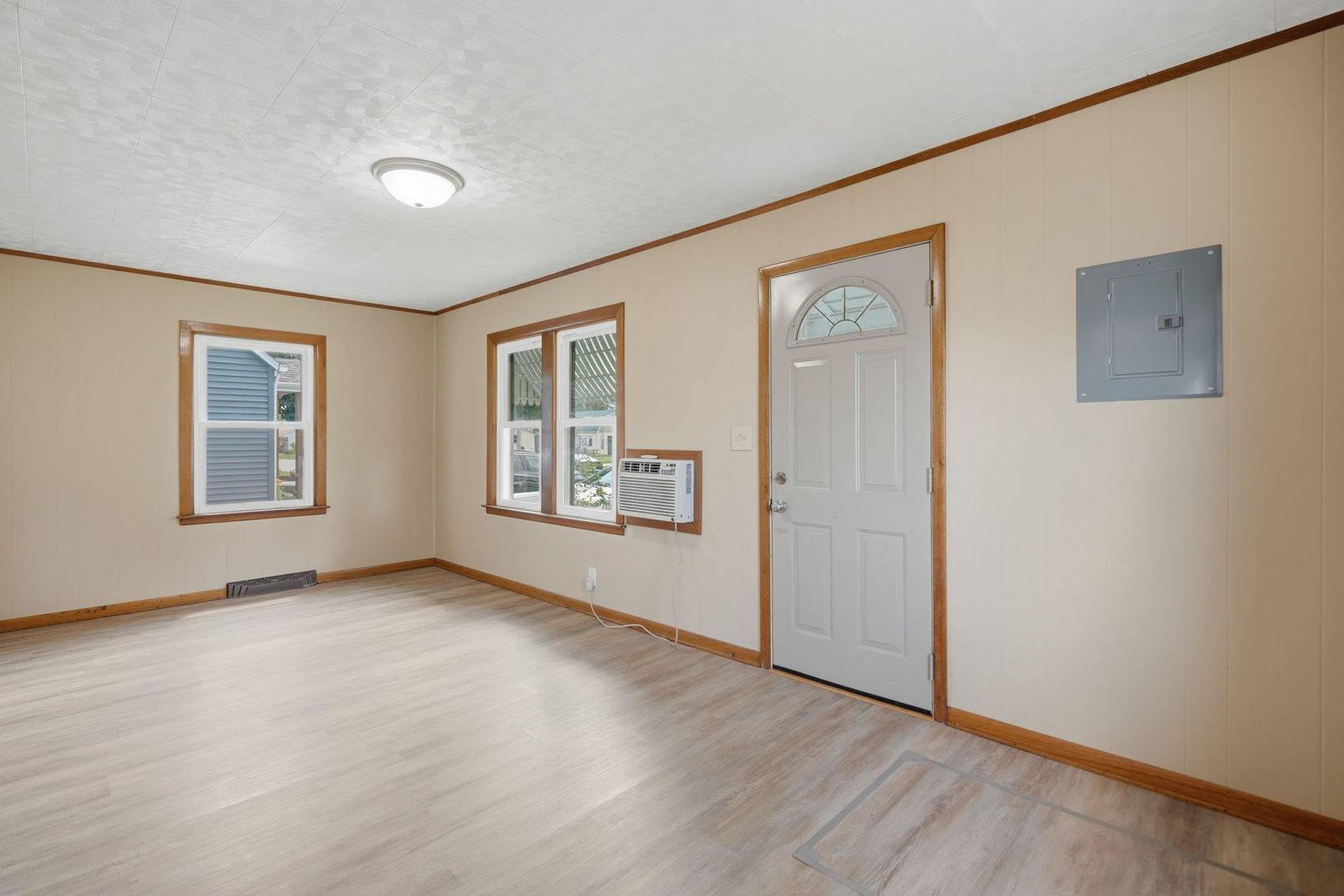 939 31st ST, Bettendorf, IA 52722