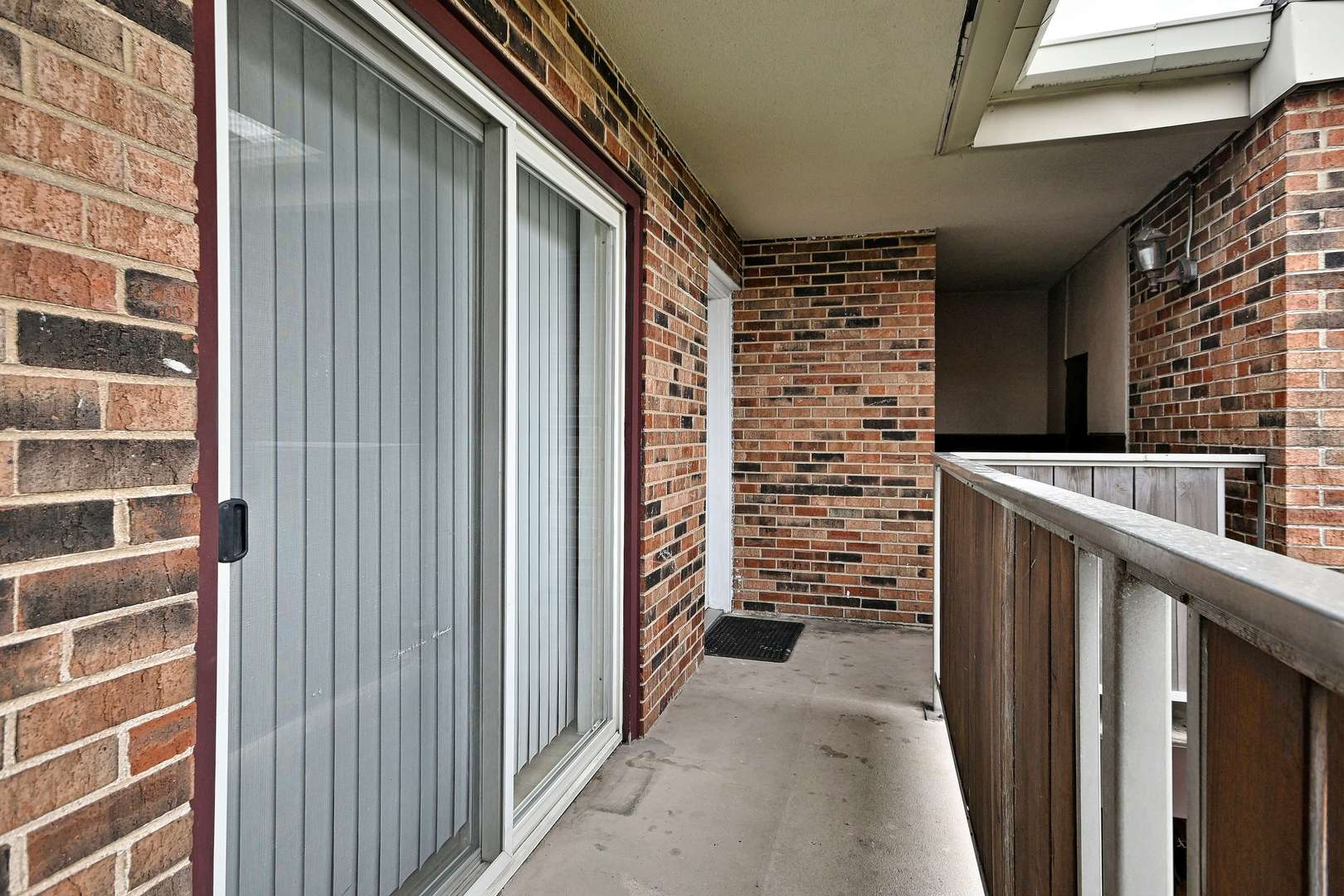600 S York ST #3E, Elmhurst, IL 60126