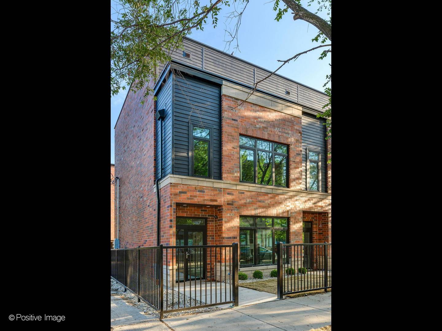 6915 N WESTERN AVE #4, Chicago, IL 60645