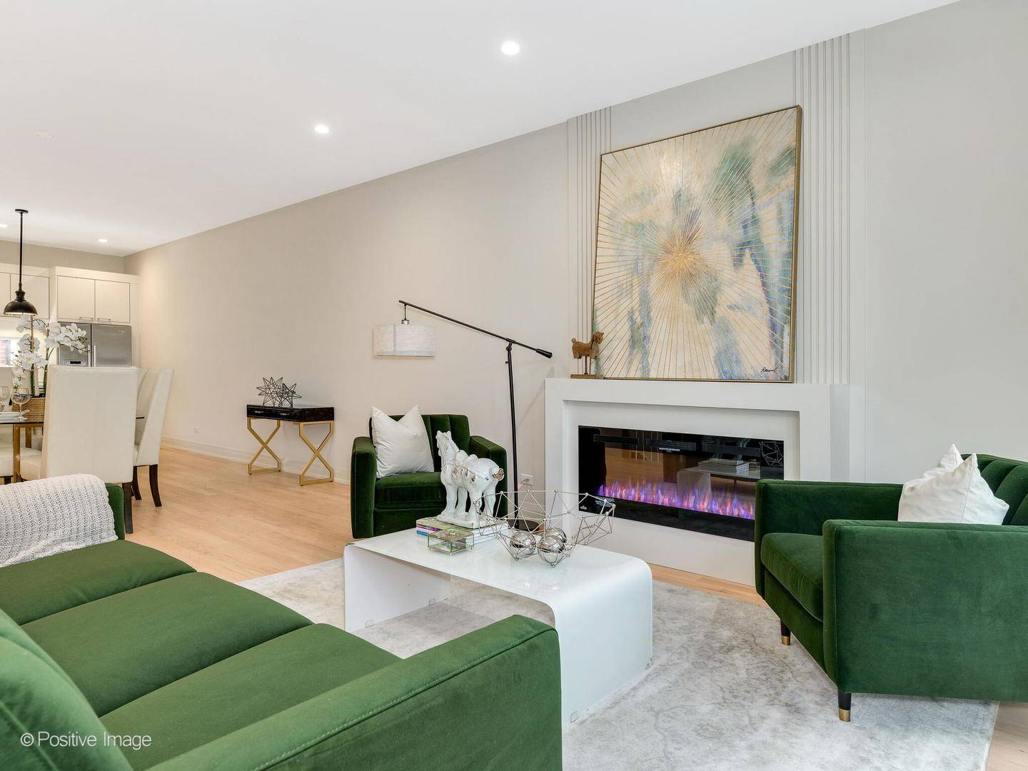 6915 N WESTERN AVE #4, Chicago, IL 60645