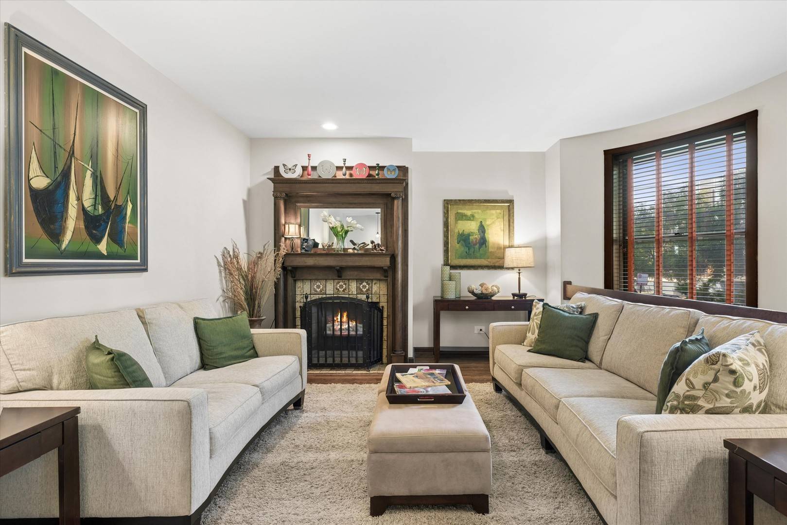 941 W Gunnison ST #1W, Chicago, IL 60640