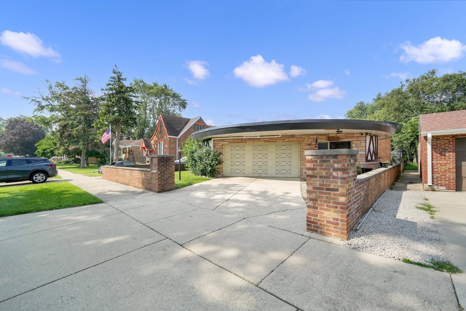 3936 Clarence AVE, Stickney, IL 60402