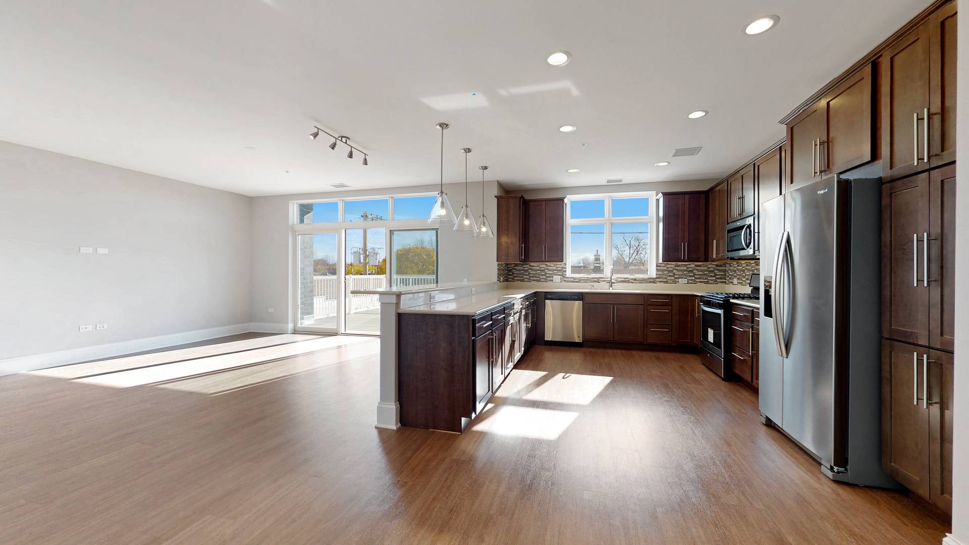 4758 N Laramie AVE #213, Chicago, IL 60630