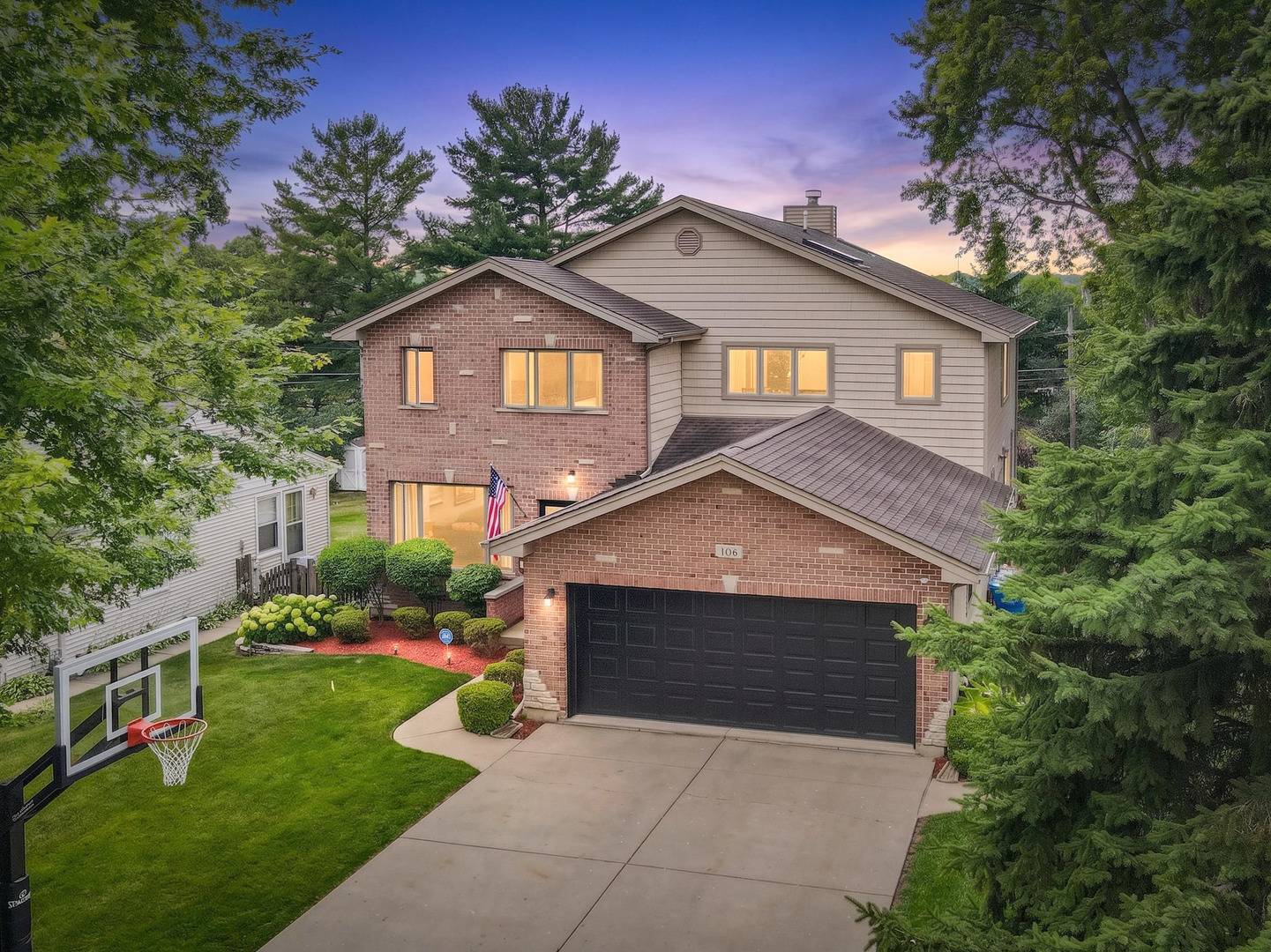 106 N Kenilworth AVE, Mount Prospect, IL 60056