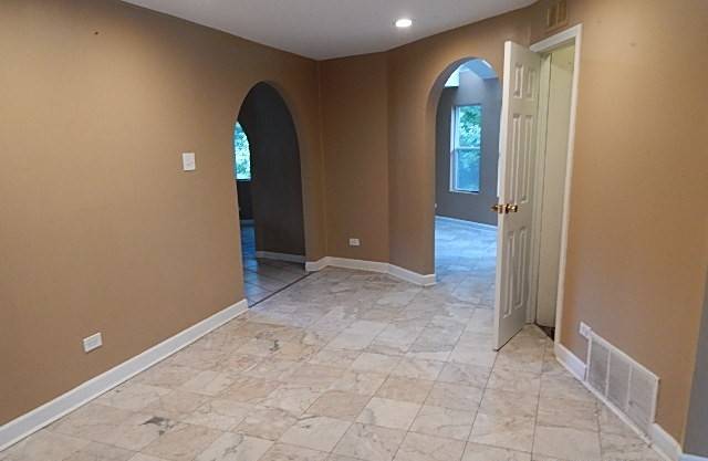 Address not disclosed, Palatine, IL 60067