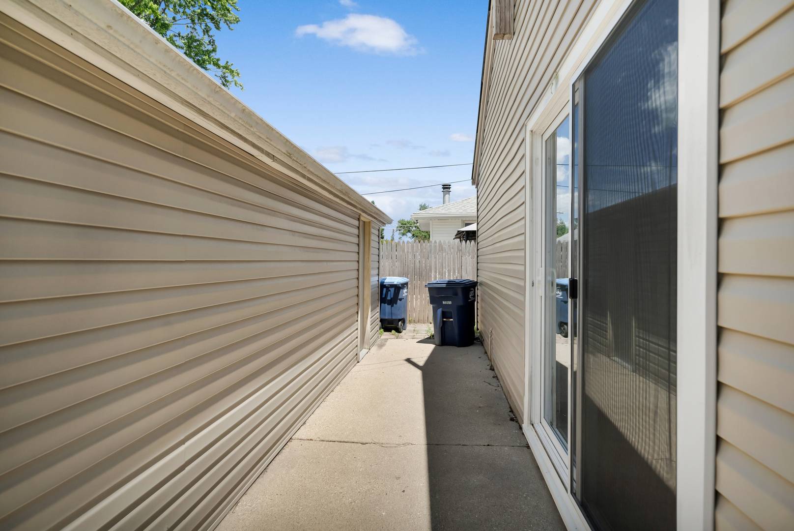 1446 EVERETT AVE, Des Plaines, IL 60018
