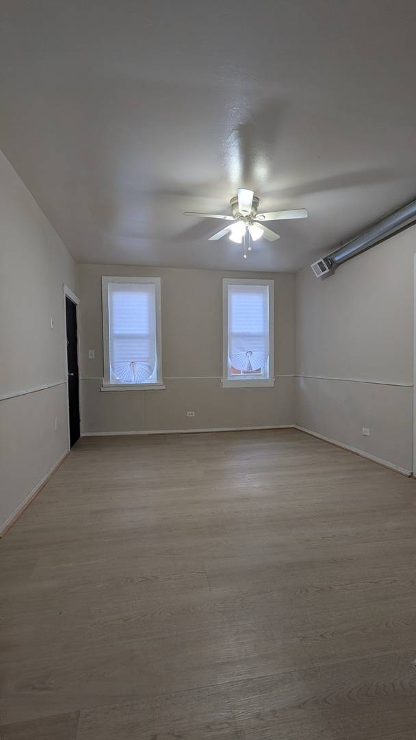 4445 W Carroll AVE, Chicago, IL 60624