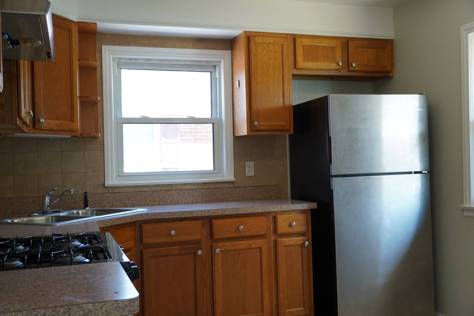 11612 S Harry J Rogowski DR, Merrionette Park, IL 60803