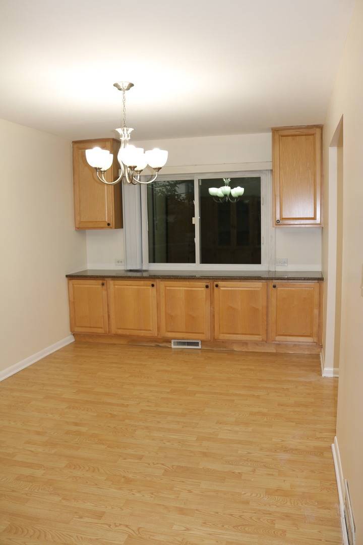 9259 Hamlin AVE, Des Plaines, IL 60016