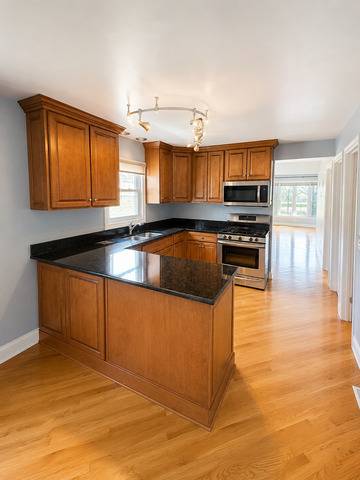 7942 W Addison ST #3, Chicago, IL 60634