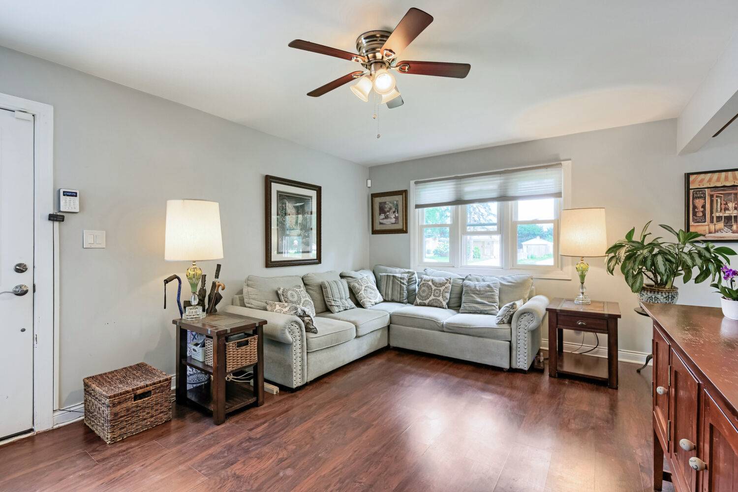 344 N Princeton AVE, Villa Park, IL 60181