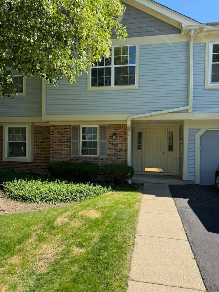 1228 Bradwell LN #D, Mundelein, IL 60060