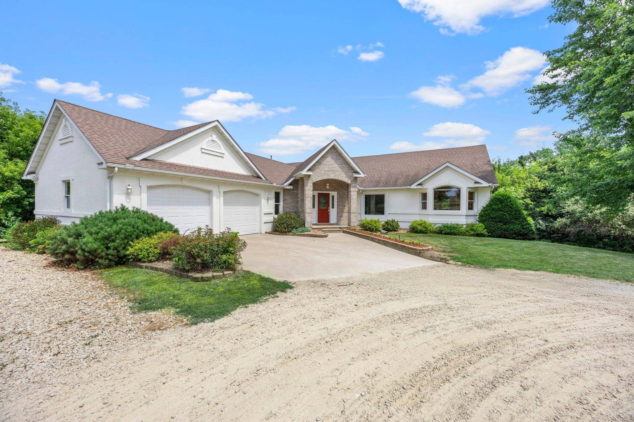 N6690 870th ST, River Falls, WI 54022
