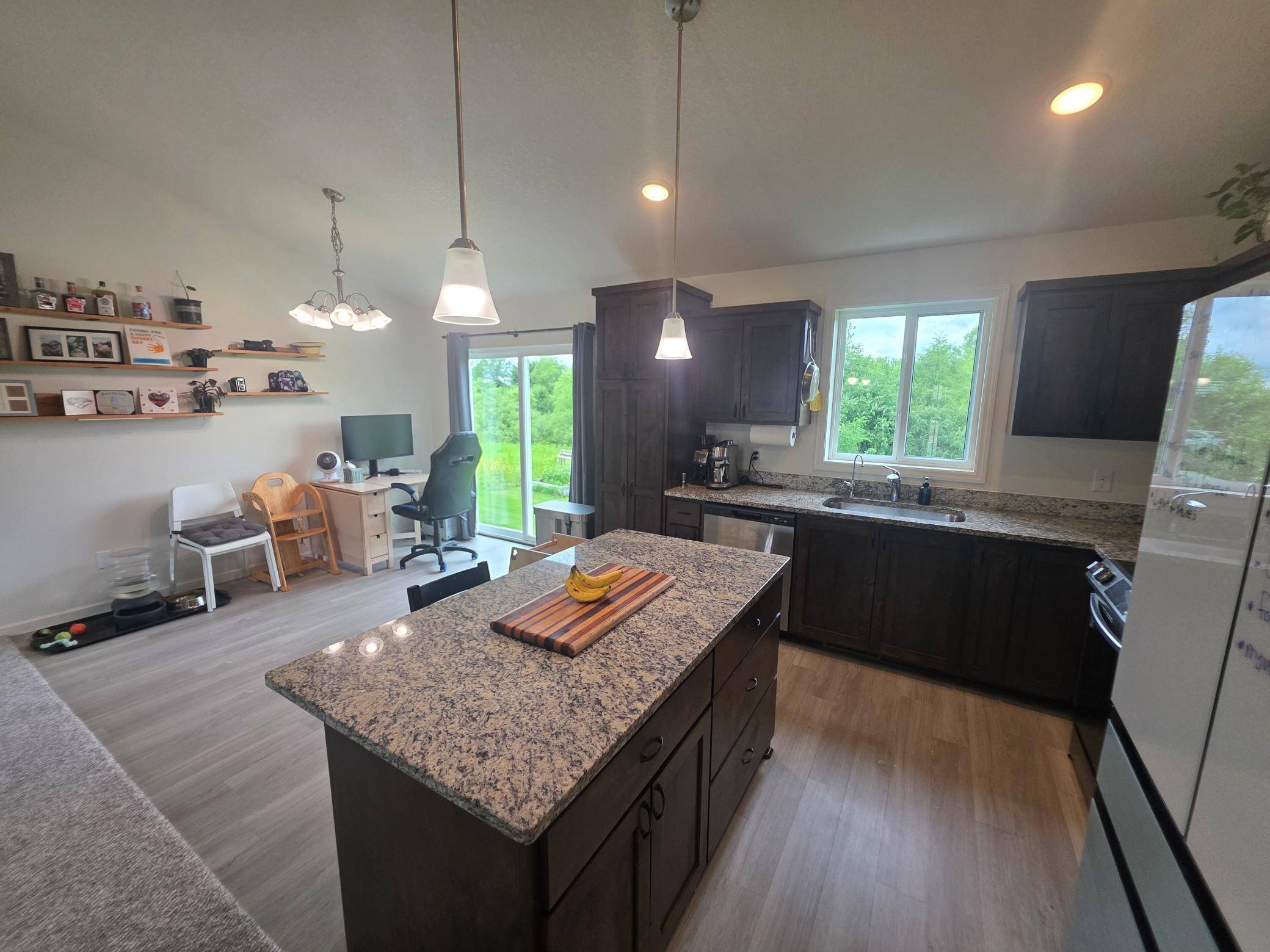 947 Breckenridge LN, Montrose, MN 55363