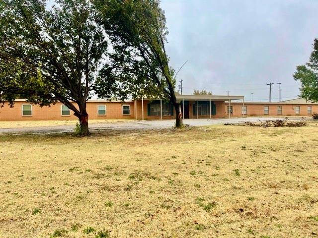 215 W 3rd ST, Helena, OK 73741