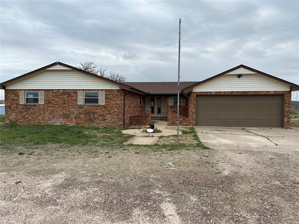 36767 S County Road 186 RD #186, Fargo, OK 73840