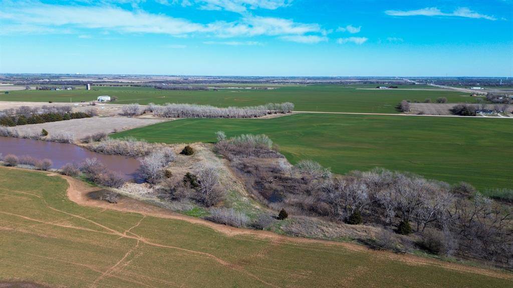N 274 RD, Lahoma, OK 73754