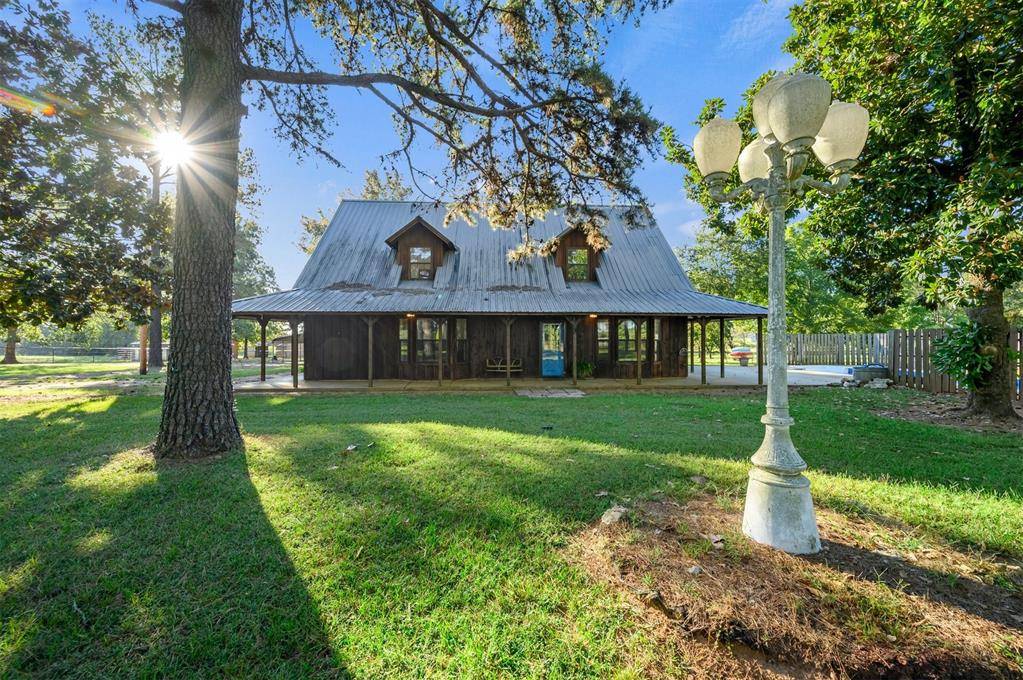 956 Redwing RD, Garvin, OK 74736