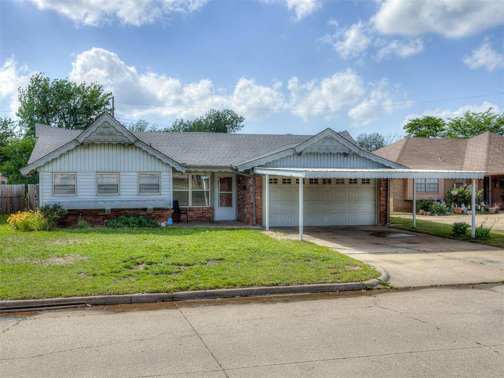 113 Oakside DR, Moore, OK 73160