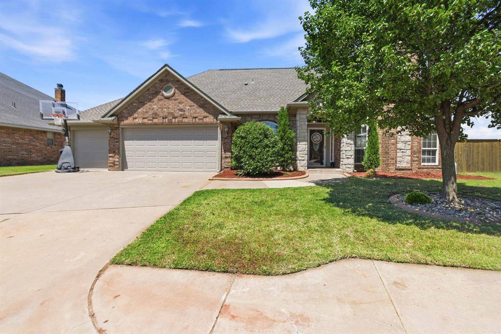 2501 NW 153rd ST, Edmond, OK 73013
