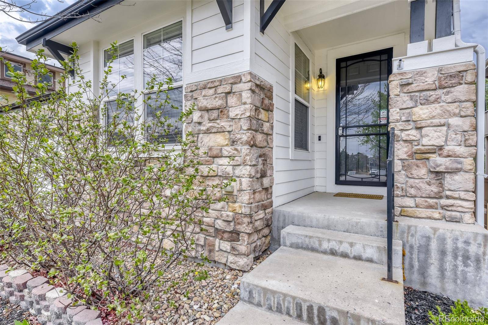 10673 Cedarcrest CIR, Highlands Ranch, CO 80130