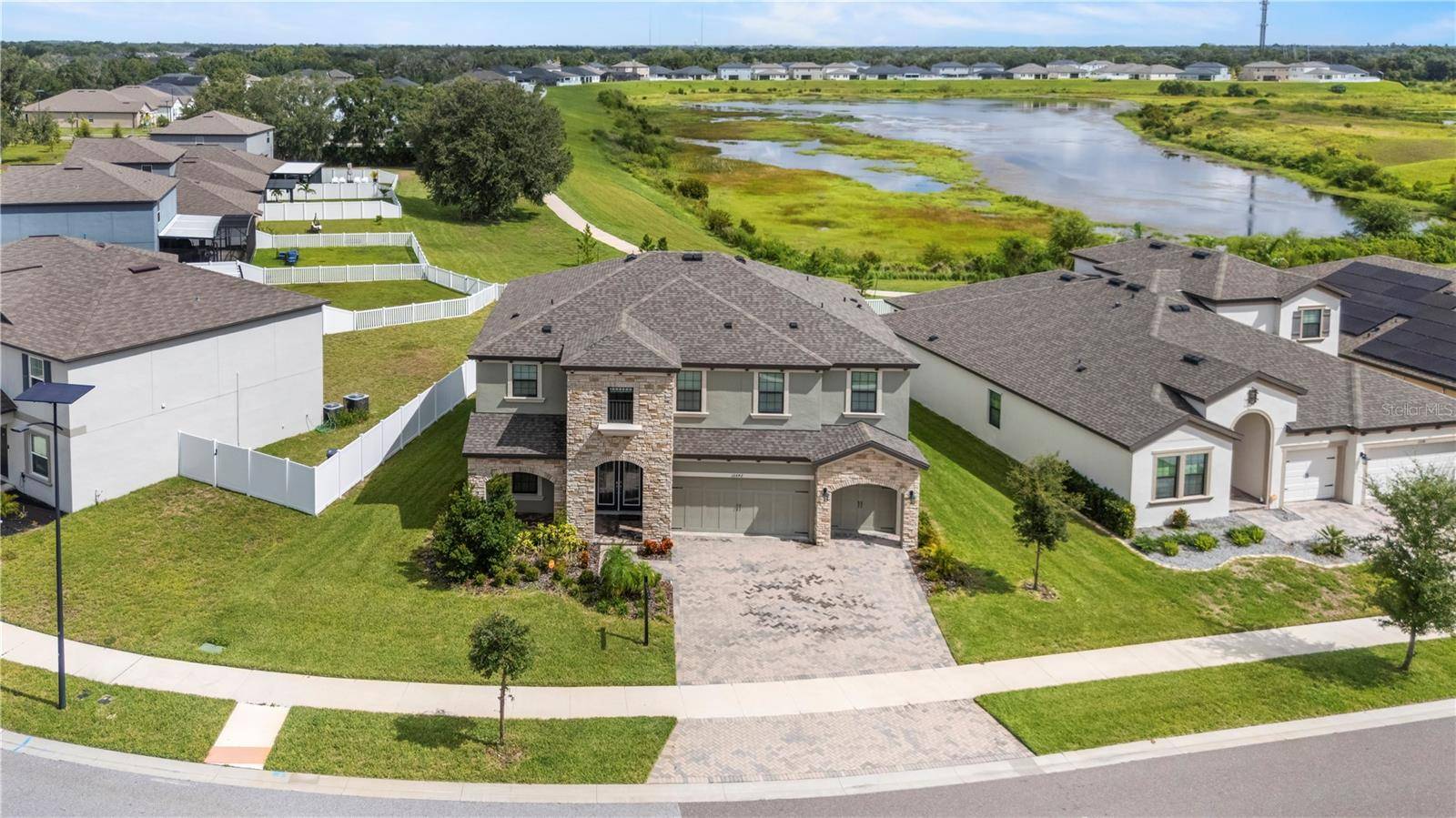 12642 BERGSTROM BAY DR, Riverview, FL 33579