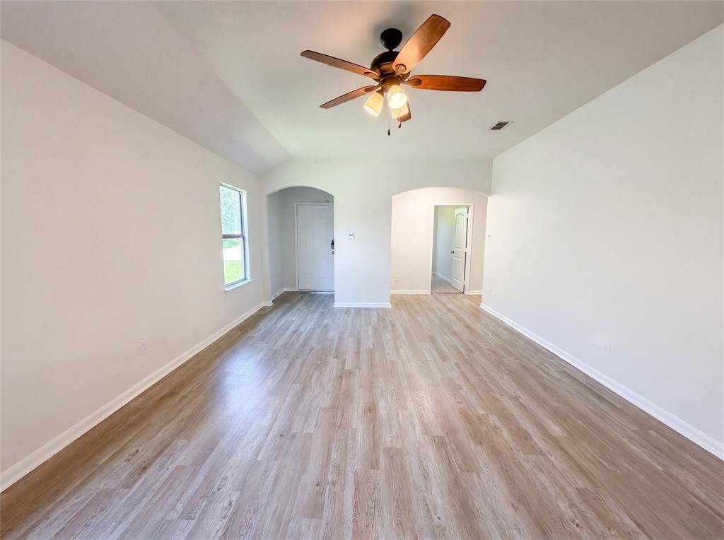 2824 Saint Bernard Drive, Dallas, TX 75233
